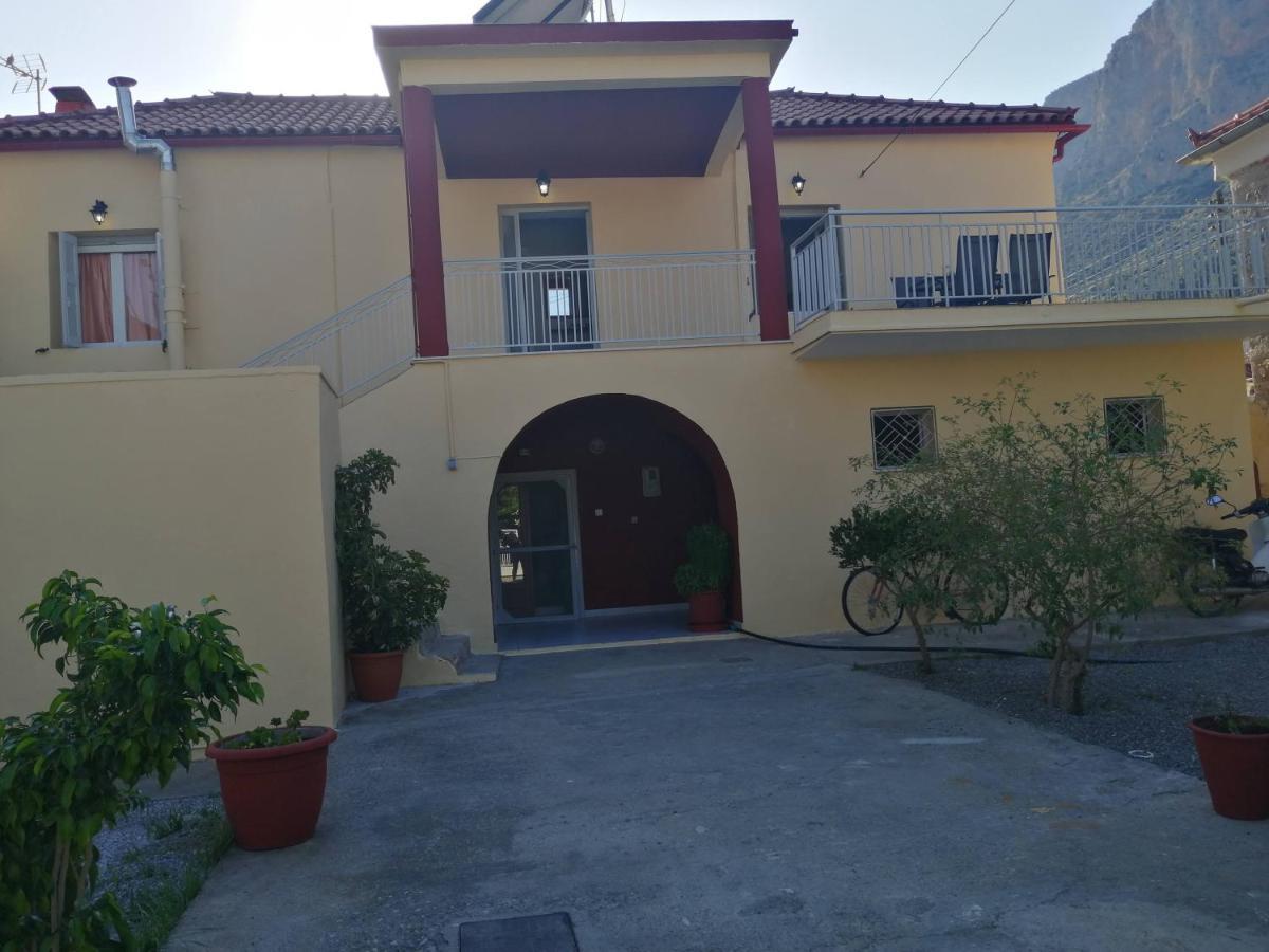 LeonídionSunny Cozy House With Grand Courtyardアパートメント エクステリア 写真