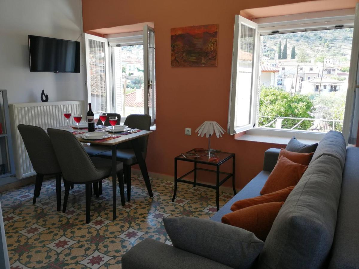 LeonídionSunny Cozy House With Grand Courtyardアパートメント エクステリア 写真